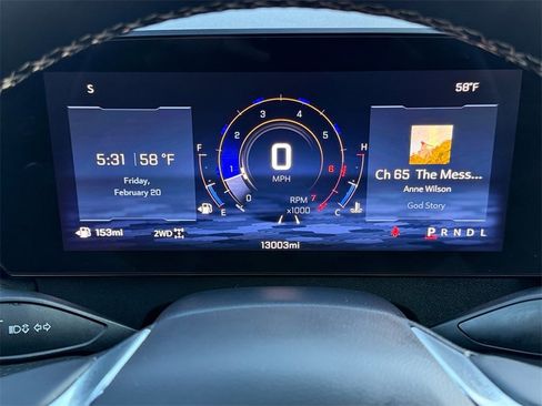 Used 2025 Chevrolet Traverse LT w/ Sun and Wheel Package image 14