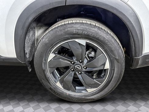 Used 2025 Nissan Rogue SV image 33