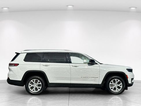Used 2023 Jeep Grand Cherokee L Limited AWD/4WD image 7