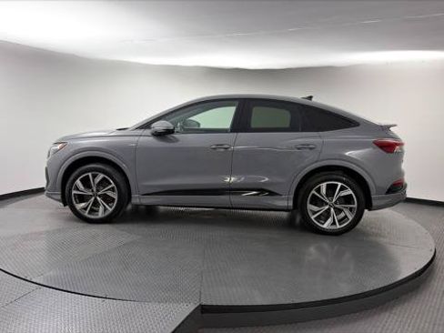 Used 2023 Audi Q4 e-tron Premium Plus w/ Premium Plus AWD/4WD image 3