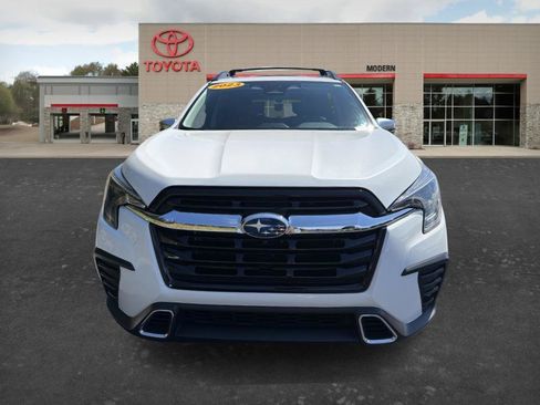 Used 2023 Subaru Ascent Touring AWD/4WD image 2