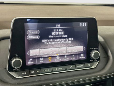 Used 2023 Nissan Rogue SV FWD image 21