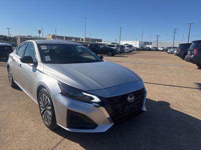 Certified 2025 Nissan Altima 2.5 SV