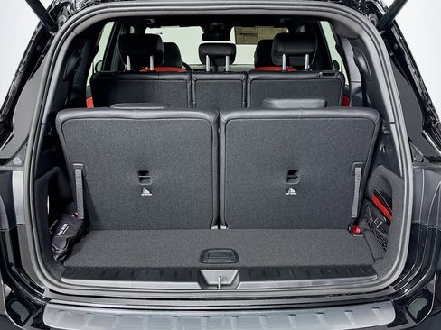 New 2026 Mercedes-Benz GLB 35 AMG 4MATIC image 23