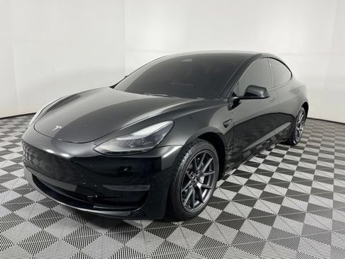 Used 2023 Tesla Model 3 Standard Range RWD image 6