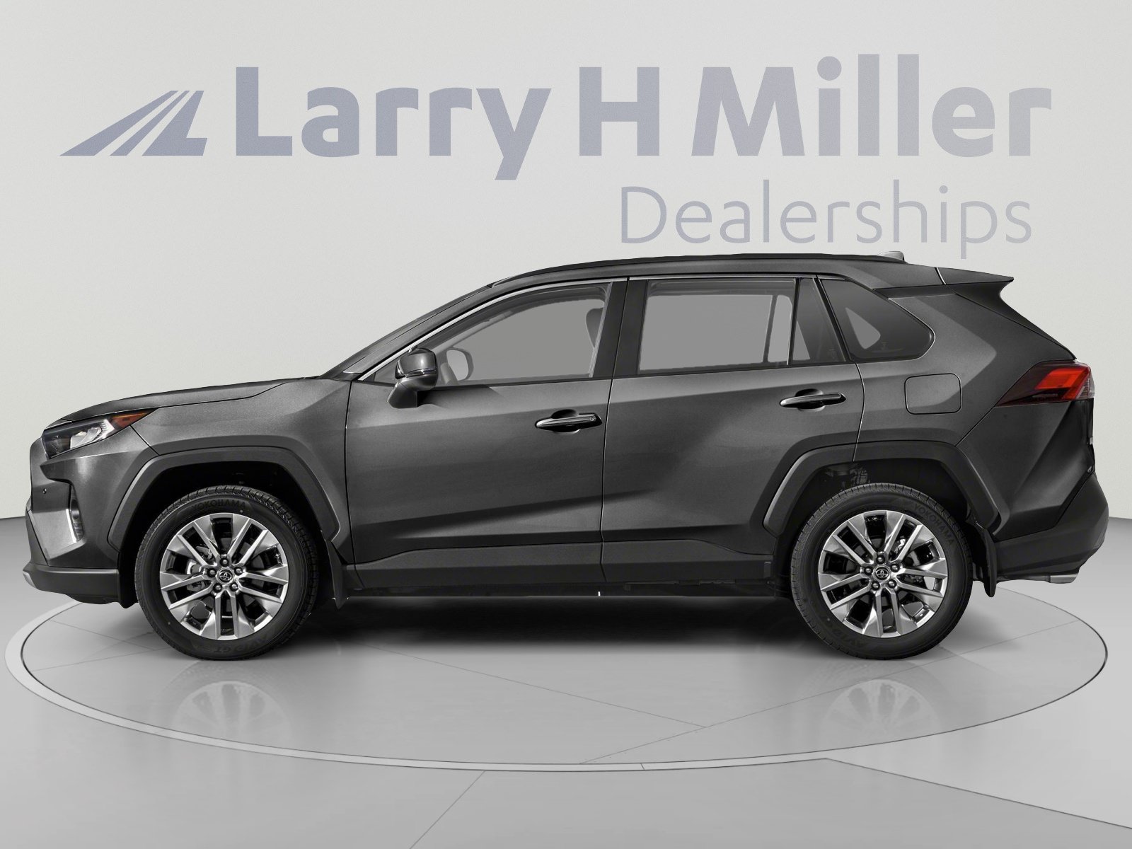 Used 2019 Toyota RAV4 Limited w/ Cold Weather Package AWD/4WD image 3
