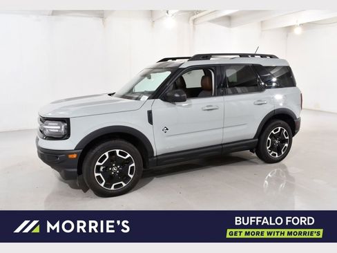 Used 2023 Ford Bronco Sport Outer Banks w/ Tech Package AWD/4WD image 1
