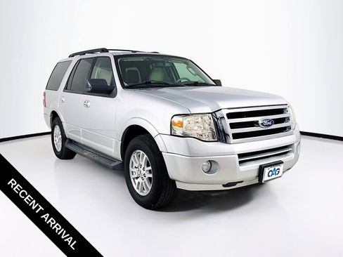 Used 2013 Ford Expedition XLT w/ HD Trailer Tow Pkg RWD image 1