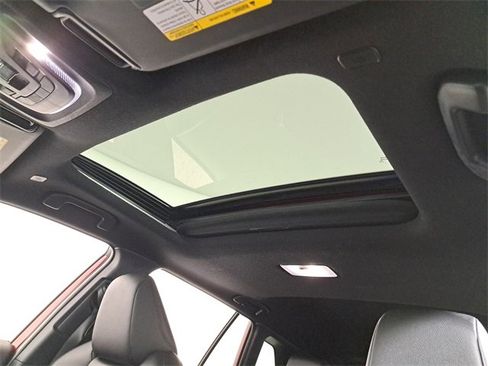 Used 2023 Toyota Corolla Cross XSE w/ Convenience Package image 20