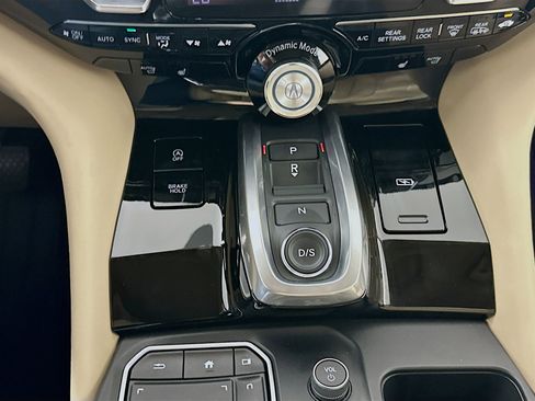 Used 2024 Acura MDX SH-AWD w/ Technology Package image 24