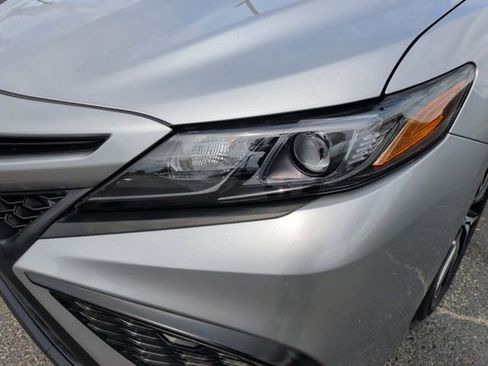 Used 2024 Toyota Camry SE w/ Convenience Package FWD image 11