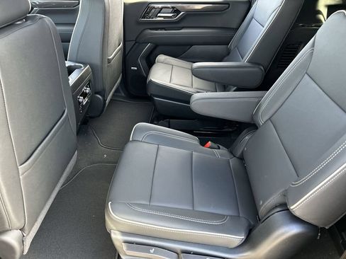 New 2026 GMC Yukon XL Elevation AWD/4WD image 25
