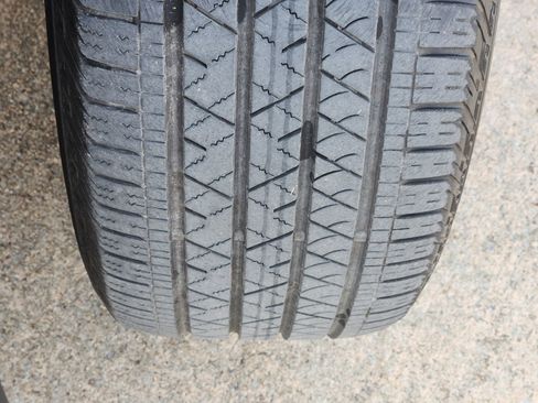 Used 2025 Volkswagen Atlas Cross Sport SEL R-Line image 15