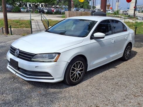 Used 2017 Volkswagen Jetta S FWD image 3
