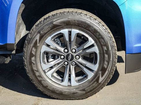Used 2022 Chevrolet Colorado Z71 AWD/4WD image 12