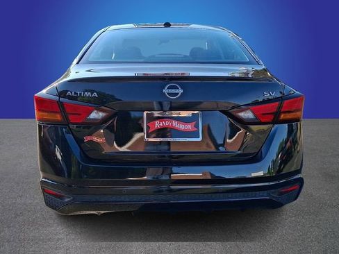 Used 2023 Nissan Altima 2.5 SV FWD image 5