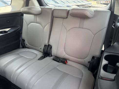 Used 2024 Honda Pilot EX-L image 7