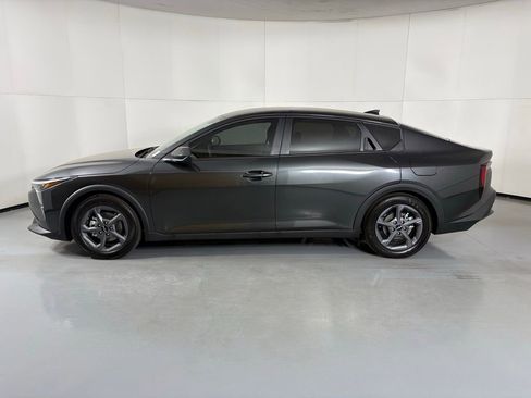 New 2026 Kia K4 LXS image 5