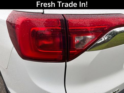 Used 2019 GMC Acadia SLT FWD image 11