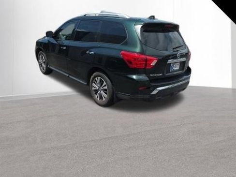 Used 2019 Nissan Pathfinder SL FWD image 7