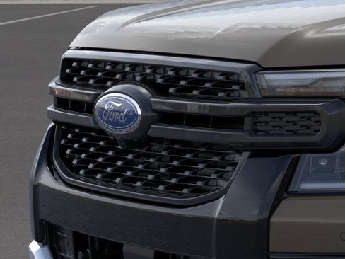 New 2025 Ford Ranger Lariat w/ FX4 Off-Road Package AWD/4WD image 17