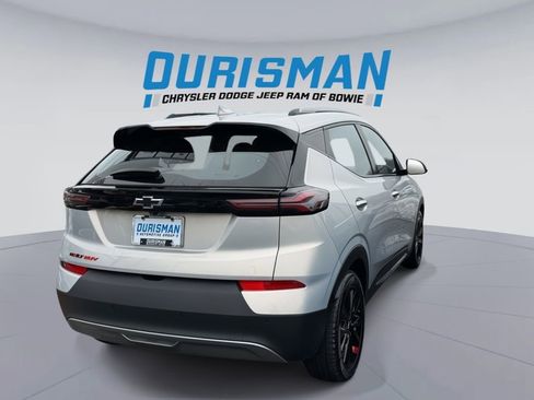 Used 2023 Chevrolet Bolt EUV Premier w/ Sun & Sound Package image 6