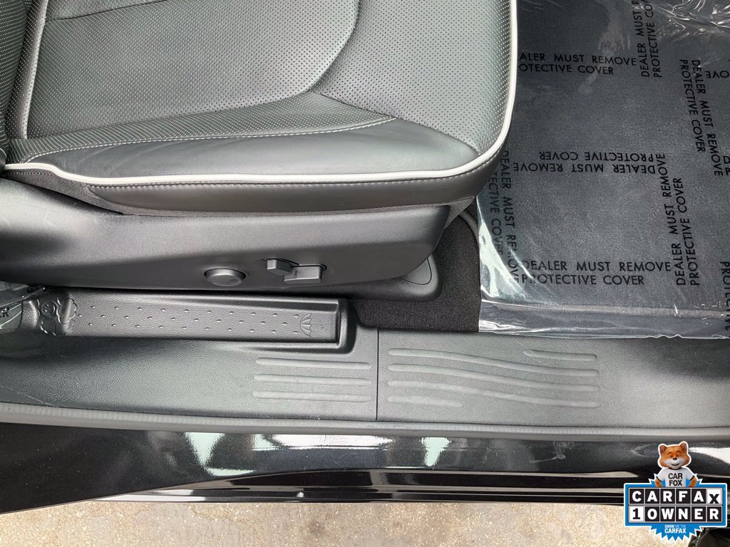 Used 2023 Chrysler Pacifica Limited w/ Uconnect Theater Family Group FWD image 69