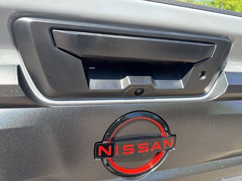 Used 2025 Nissan Frontier PRO-4X w/ Pro Premium Package AWD/4WD image 15