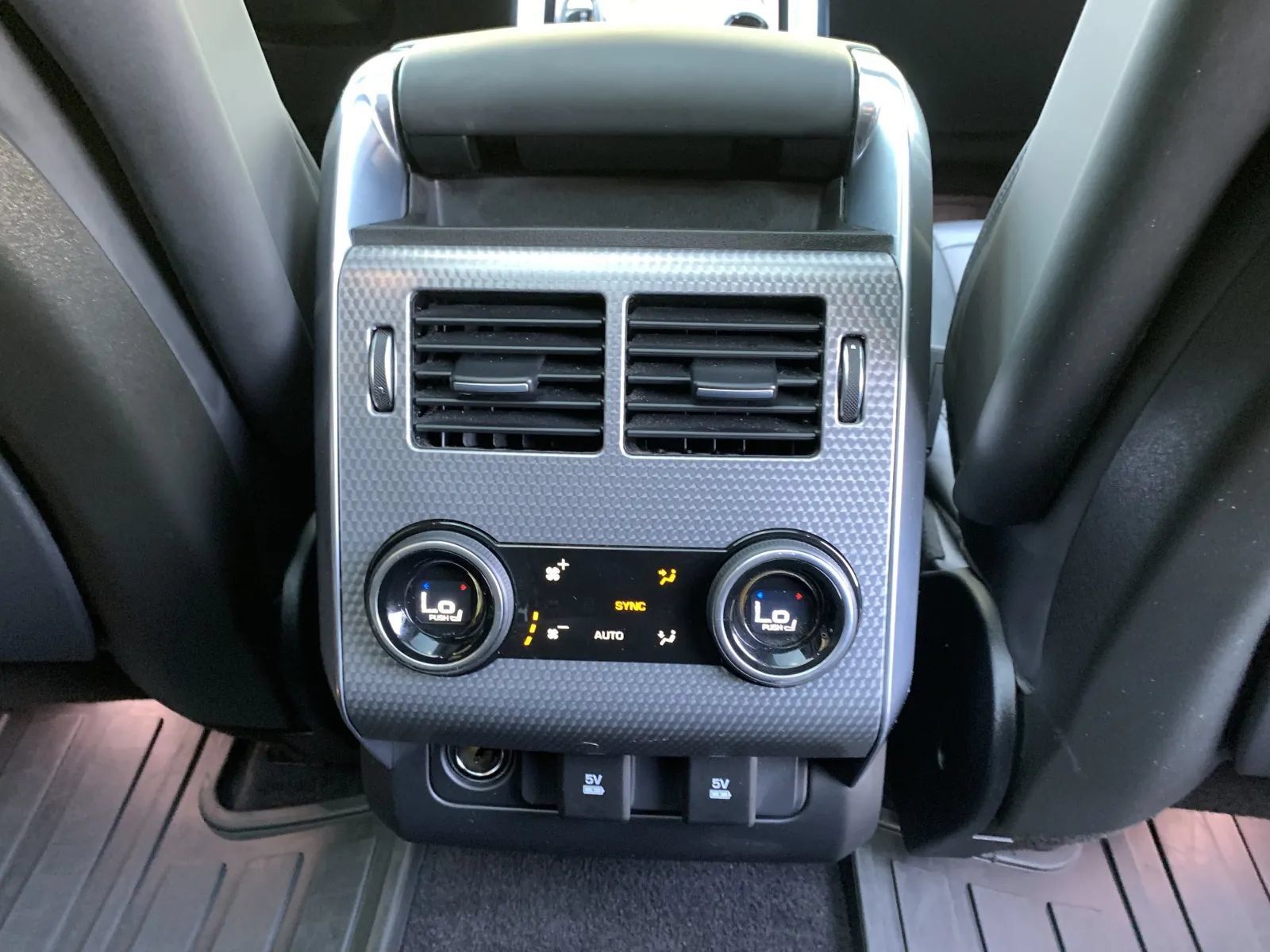 Used 2019 Land Rover Range Rover Sport Supercharged AWD/4WD image 36