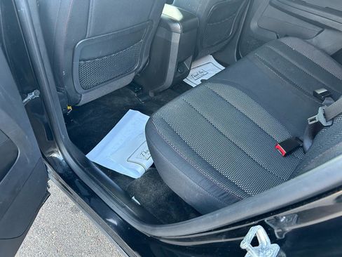 Used 2015 Chevrolet Equinox LT w/ Driver Convenience Package image 9