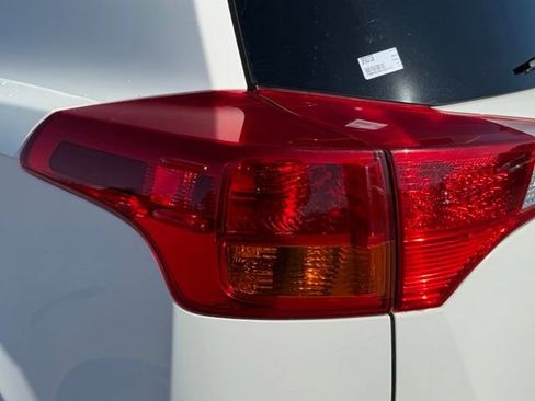 Used 2014 Toyota RAV4 XLE FWD image 15
