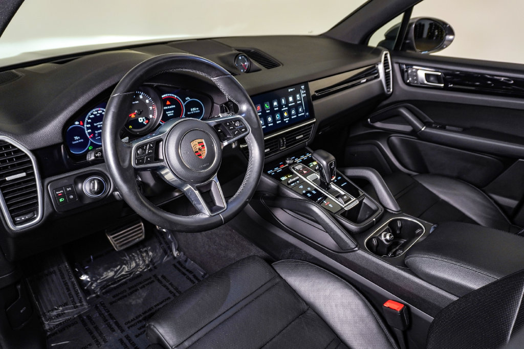 Certified 2023 Porsche Cayenne S AWD/4WD image 4
