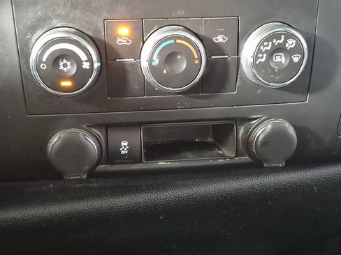 Used 2013 Chevrolet Silverado 2500 LT w/ Suspension Package, Off-Road AWD/4WD image 20
