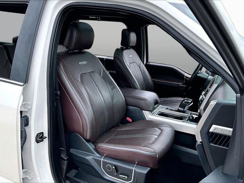 Used 2015 Ford F150 Platinum w/ Equipment Group 701A Luxury RWD image 9