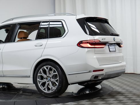 New 2026 BMW X7 xDrive40i w/ Executive Package image 30