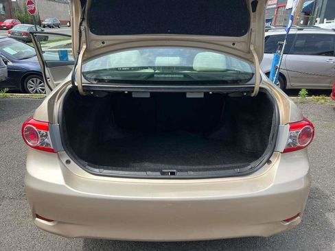 Used 2012 Toyota Corolla LE FWD image 22