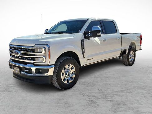 Used 2023 Ford F250 Lariat w/ Lariat Ultimate Package image 5