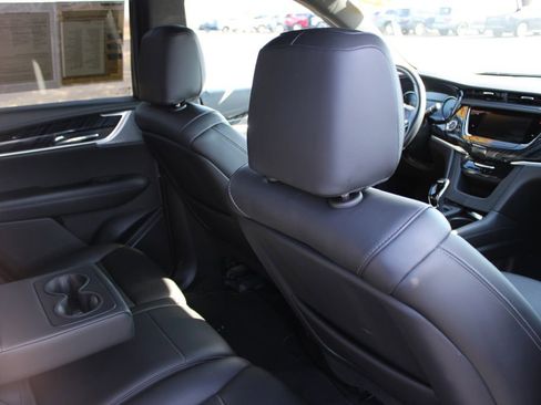 Used 2024 Cadillac XT6 Premium Luxury image 36