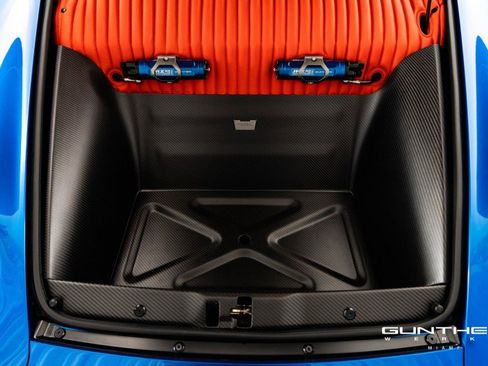 Used 1995 Porsche 911 Carrera image 10