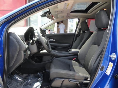 Used 2021 Honda HR-V EX image 10