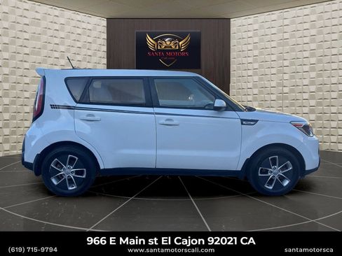Used 2015 Kia Soul FWD image 7