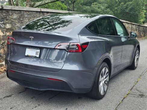 Used 2023 Tesla Model Y Long Range AWD/4WD image 11