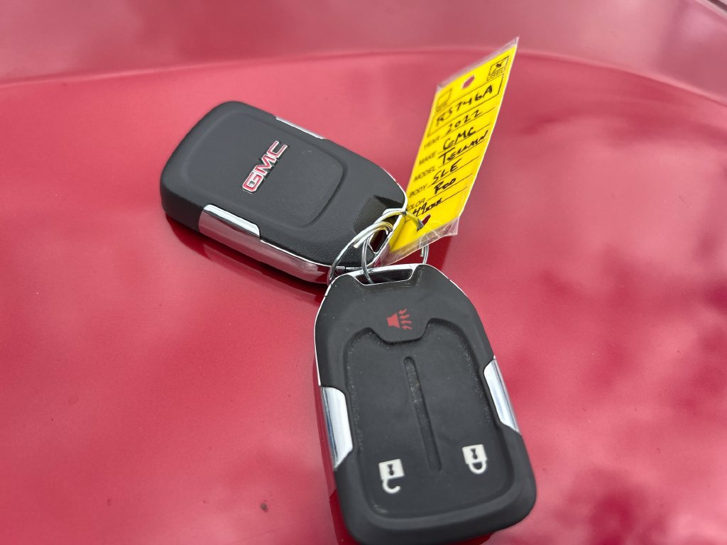 Used 2022 GMC Terrain SLE FWD image 32