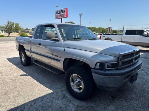 Used 1998 Dodge Ram 1500 Truck 4x4 Quad Cab image 3