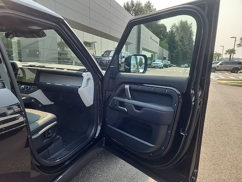 New 2026 Land Rover Defender 110 X-Dynamic SE AWD/4WD image 20