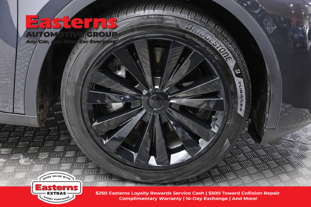 Used 2024 Tesla Model Y Long Range AWD/4WD image 26