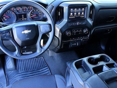 Used 2021 Chevrolet Silverado 1500 Custom RWD image 12