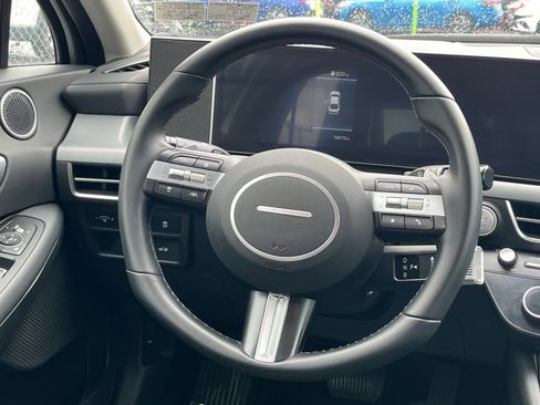 Used 2025 Hyundai Sonata SEL FWD image 28