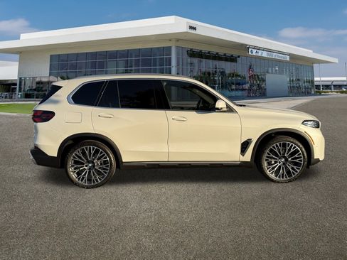 New 2026 BMW X5 sDrive40i w/ Executive Package image 12