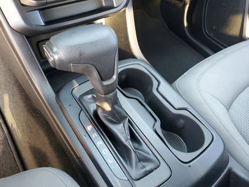 Used 2018 Chevrolet Colorado W/T w/ WT Convenience Package image 26